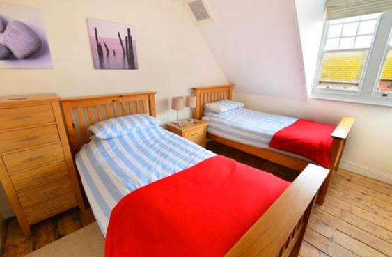 37 Cabbell Road Cromer